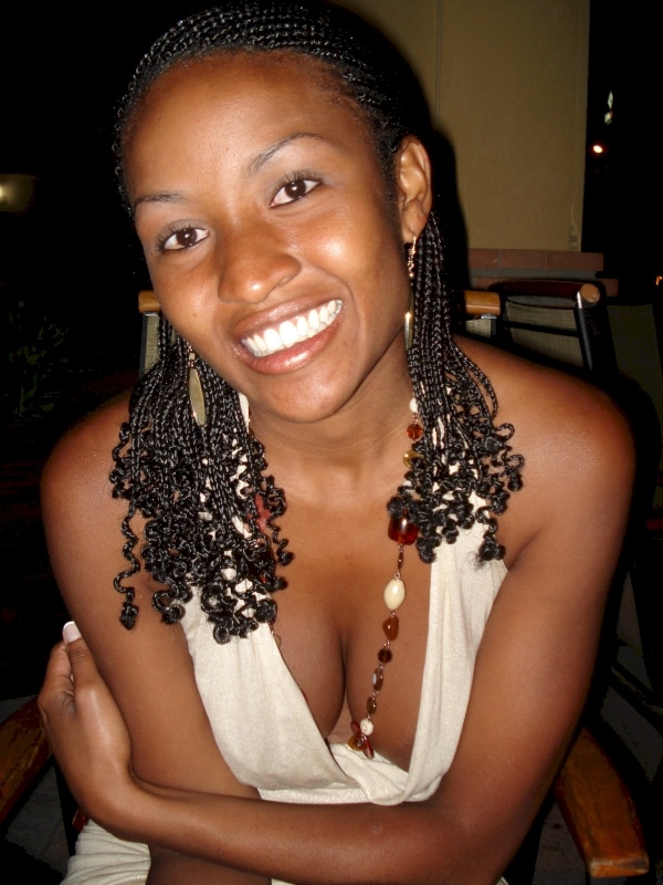 Africaine sexy sur Marseille pour du dial et plus