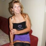 Femme en couple en manque